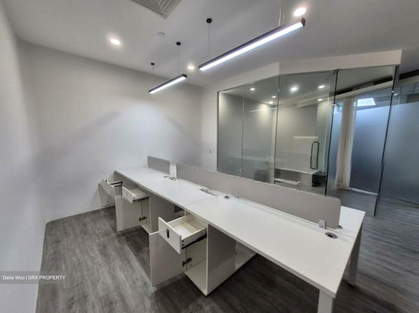North Bridge Centre (D7), Office #577045551